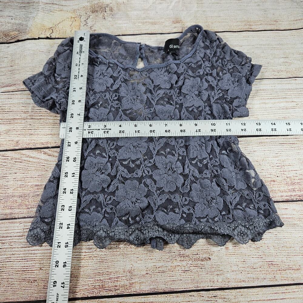 dilemma Women's Top XS Charcoal Blue Floral Lace Short Sleeve Blouse - Picture 2 of 5